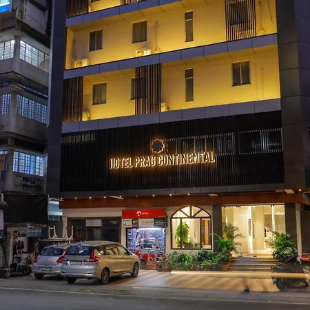 Hotel Prag Continental Guwahati Exteriör bild